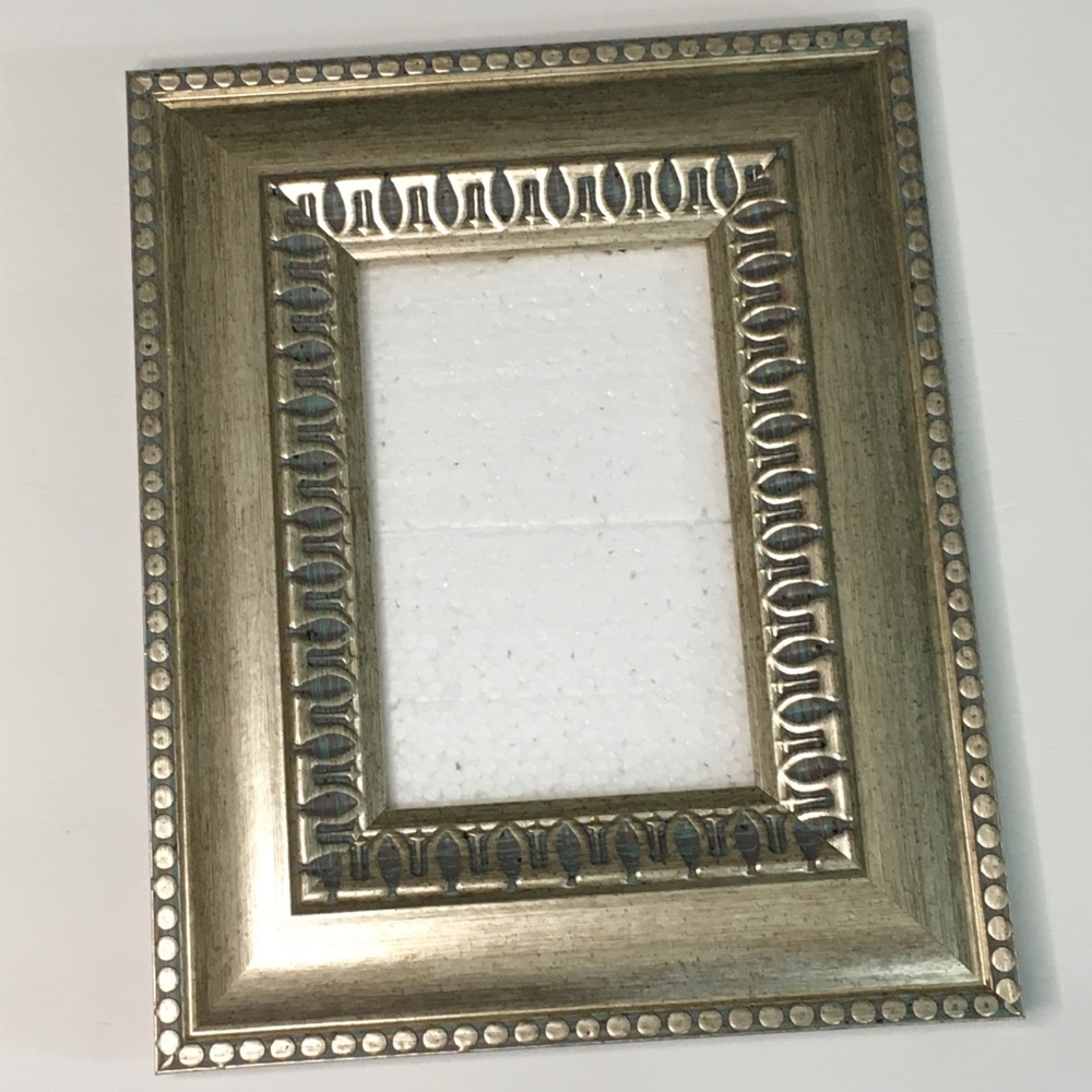 4” x 6” Gold Photo Frame